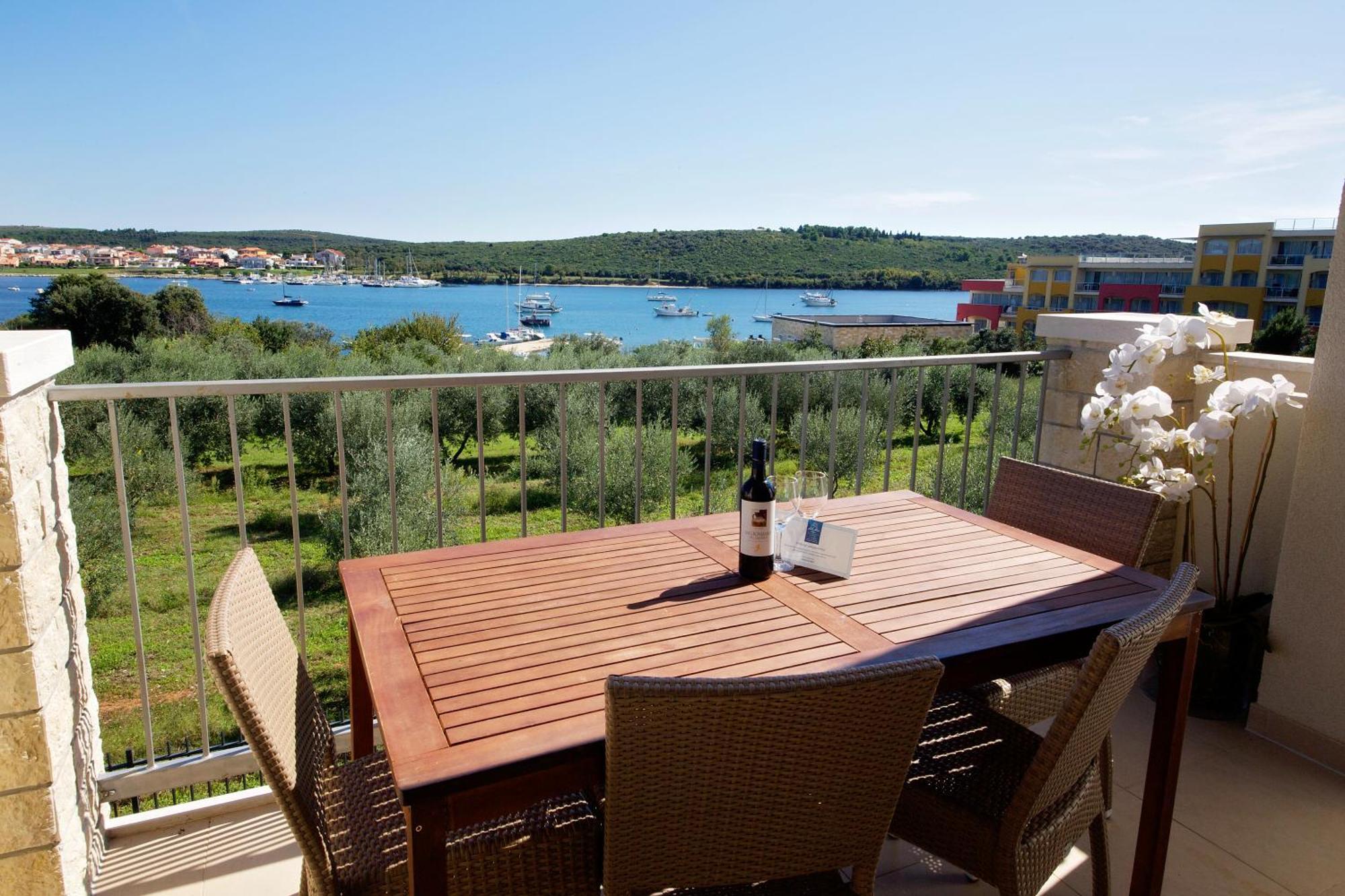 Residence Superior Del Mar Баньоле Екстер'єр фото